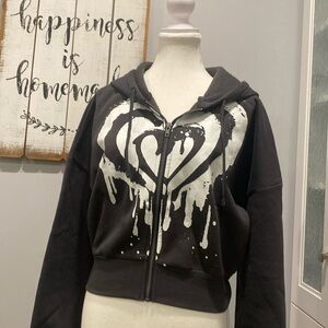 🍄Vinyl crop hoodie